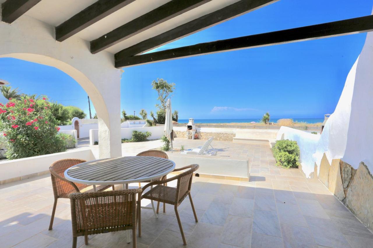 Urbanizacion El Oasis, 20 Villas En 1ª Linea Playa Дения Екстериор снимка