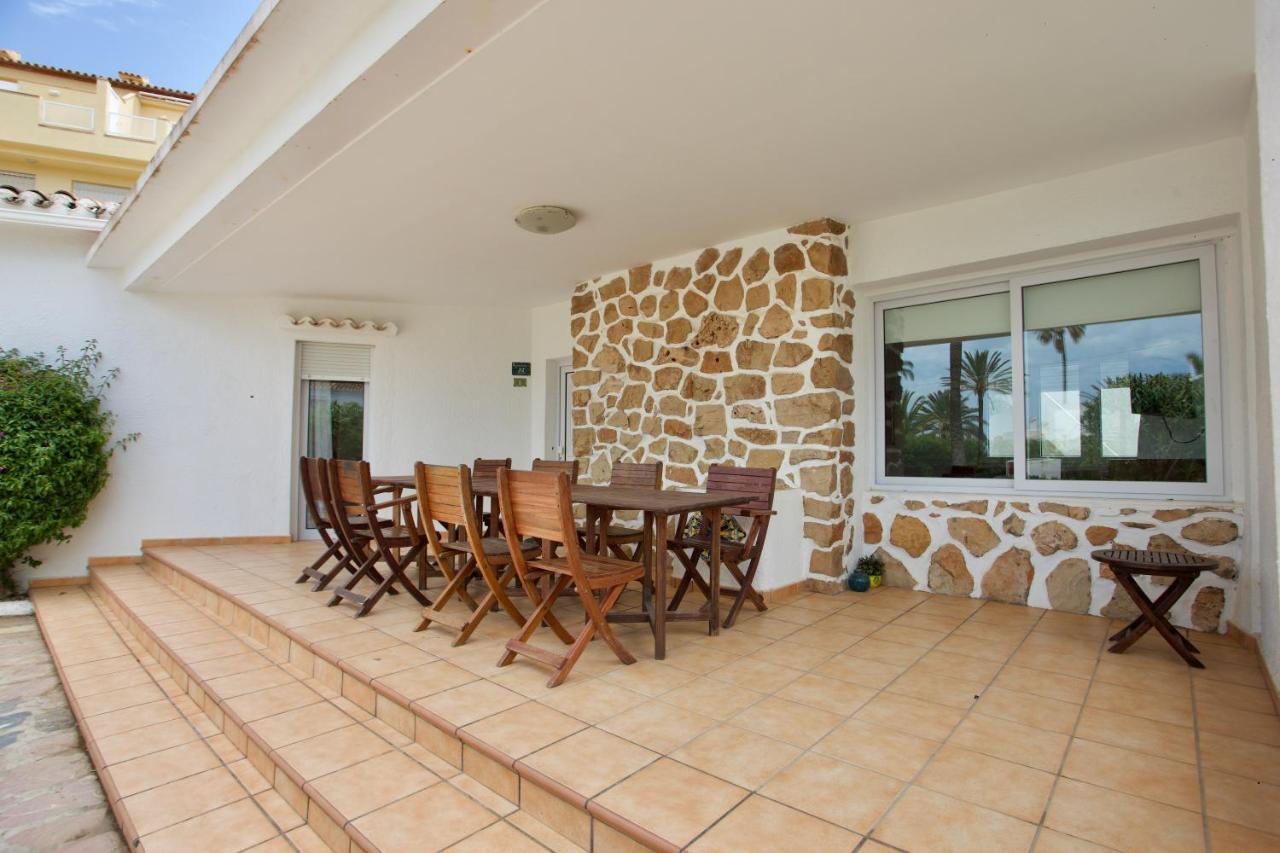 Urbanizacion El Oasis, 20 Villas En 1ª Linea Playa Дения Екстериор снимка